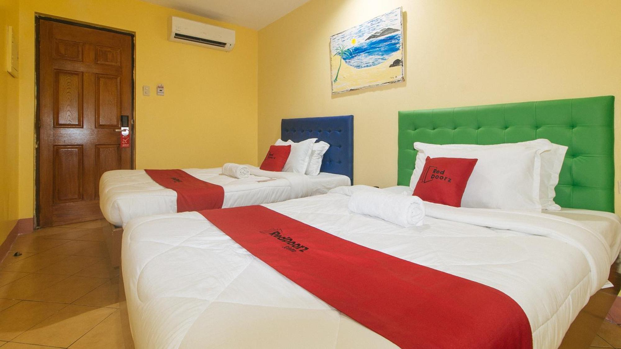 Reddoorz At Comfy Inn Ermita Manila Eksteriør bilde