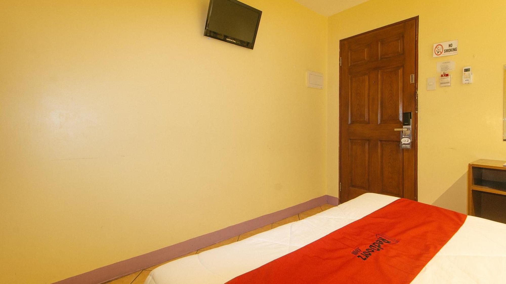 Reddoorz At Comfy Inn Ermita Manila Eksteriør bilde