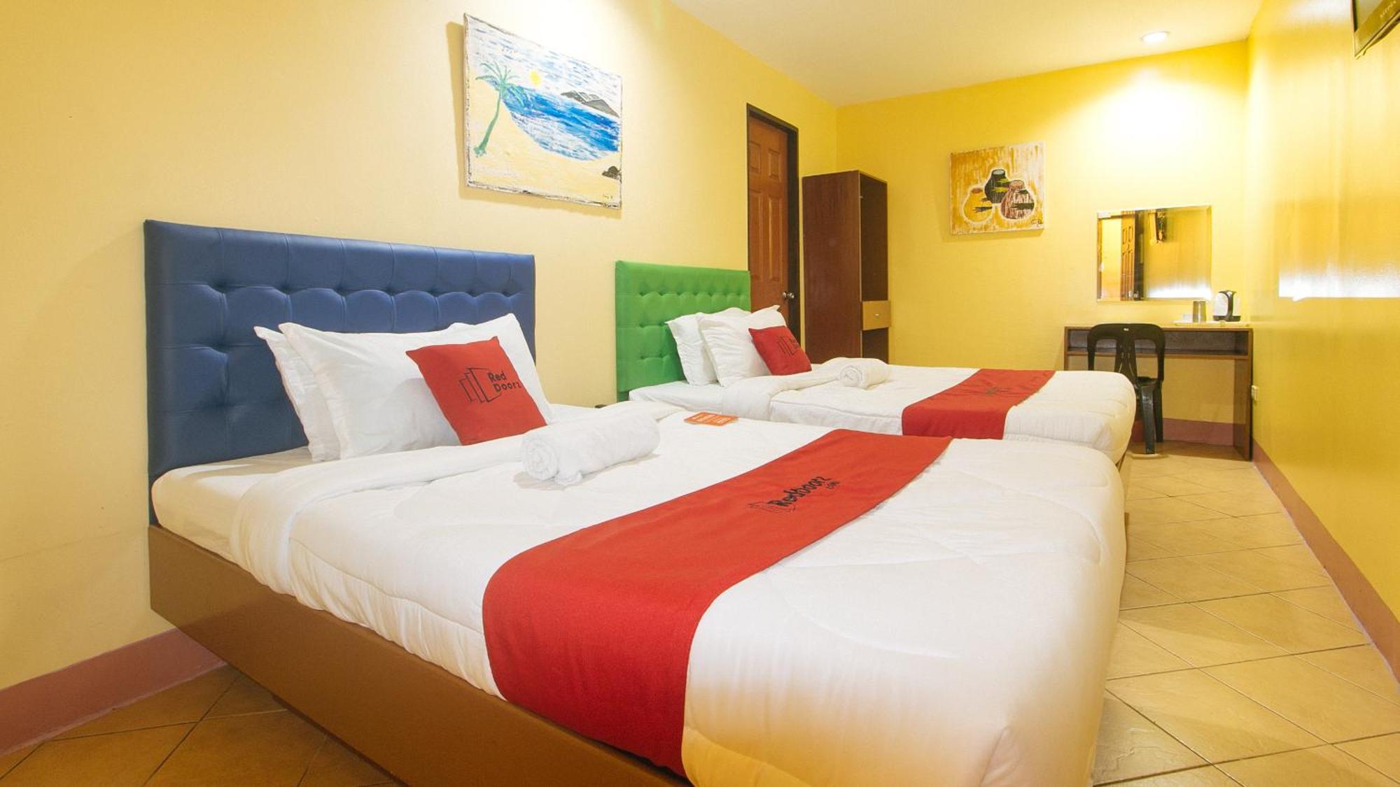 Reddoorz At Comfy Inn Ermita Manila Eksteriør bilde
