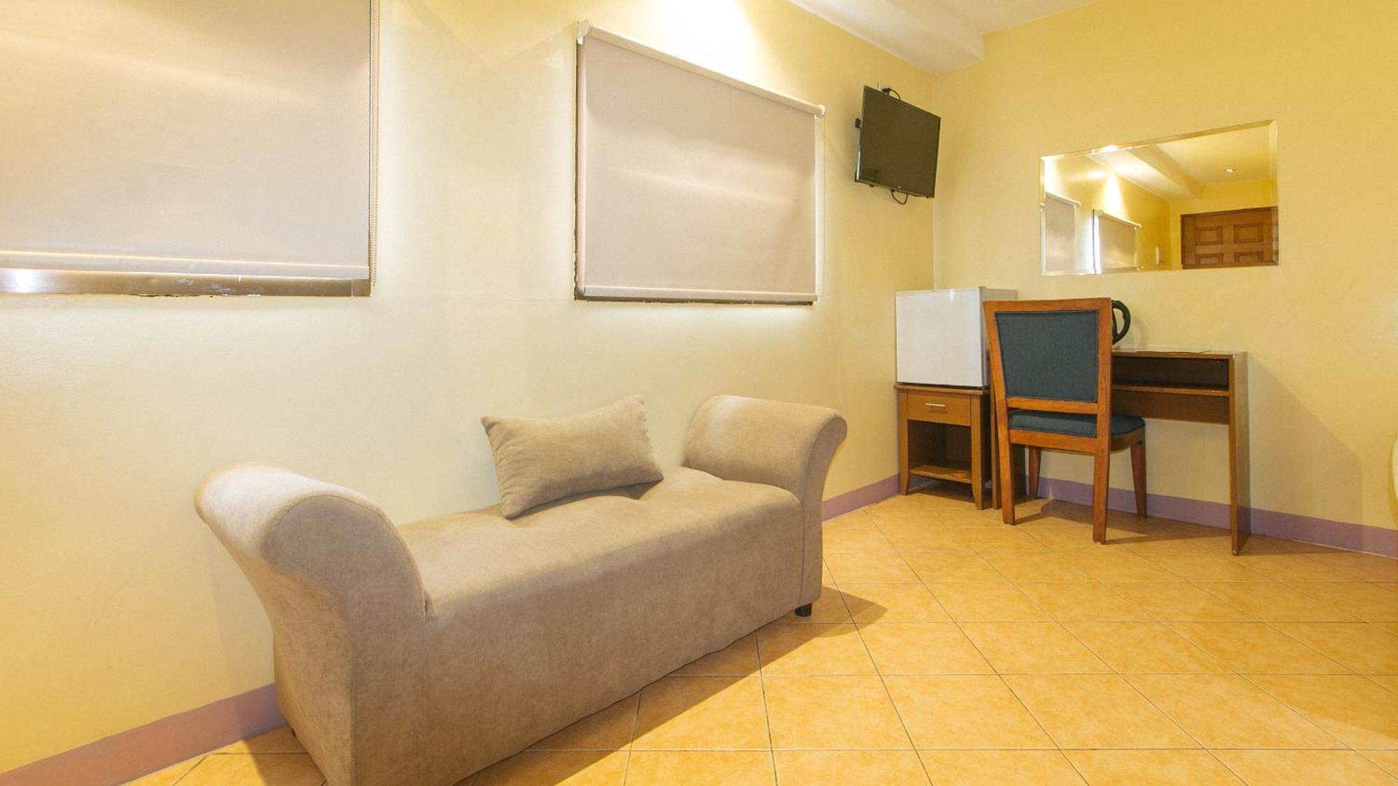 Reddoorz At Comfy Inn Ermita Manila Eksteriør bilde