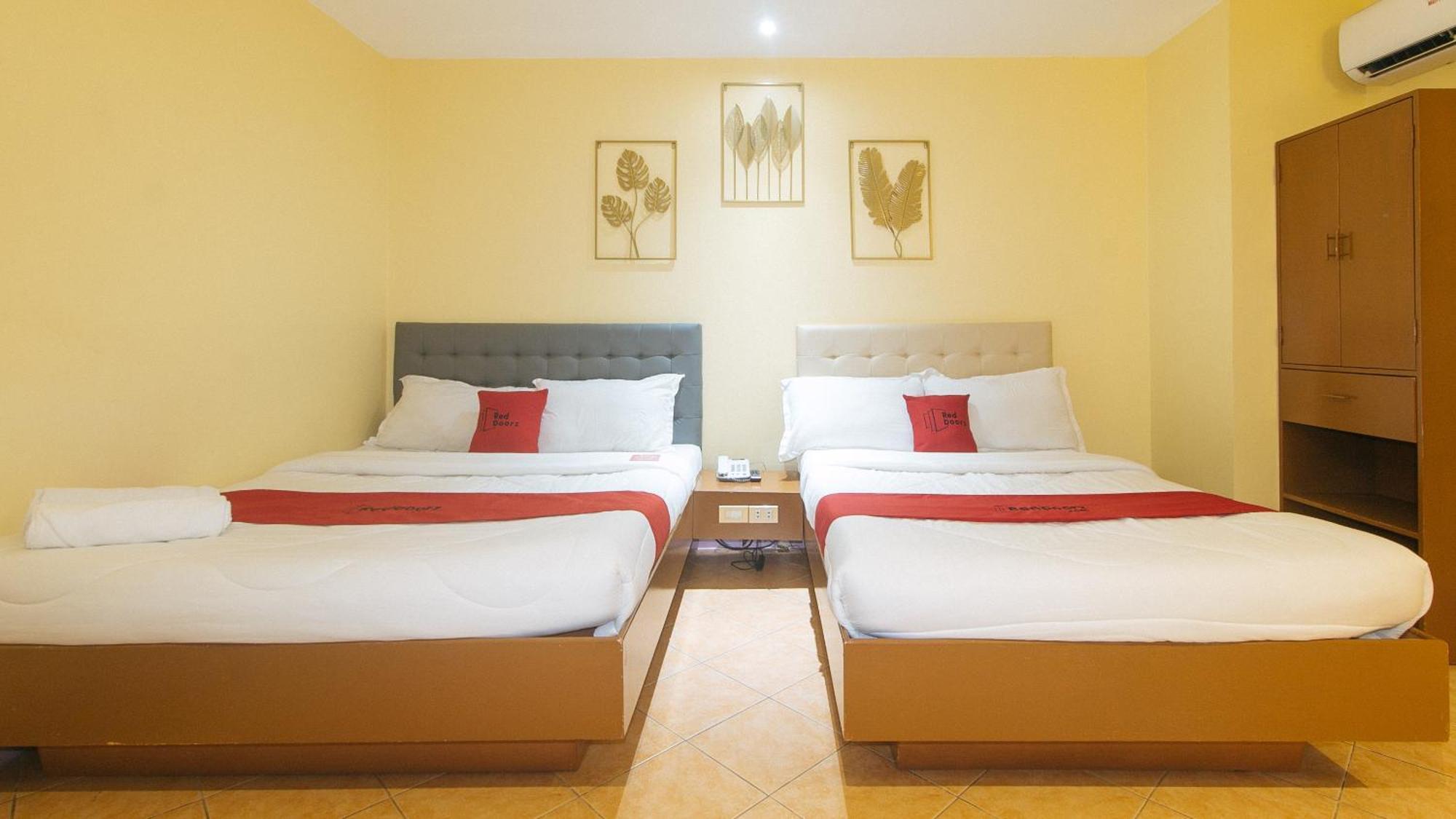 Reddoorz At Comfy Inn Ermita Manila Eksteriør bilde
