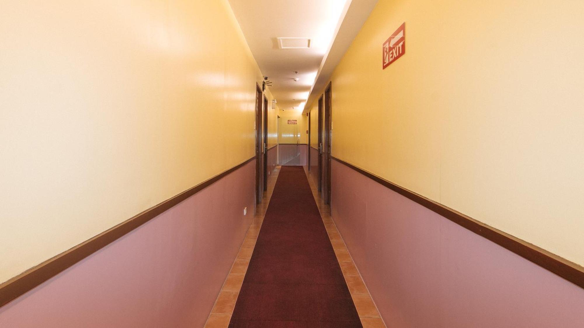 Reddoorz At Comfy Inn Ermita Manila Eksteriør bilde